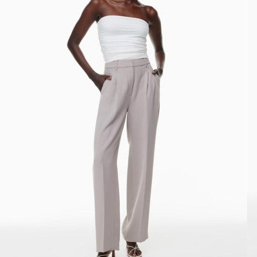 Aritzia Effortless Pant - Crepette - "Ashen" (Grey) - Size 4 - NWT